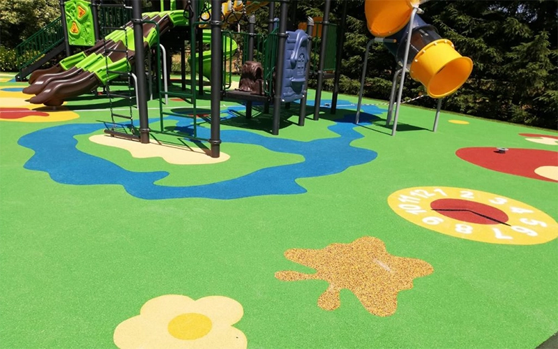 Sàn cao su tái chế màu sắc rực rỡ cho sân chơi trẻ em